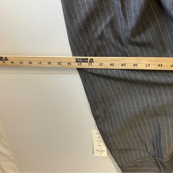 TAHARI Arthur S Levine SUIT COAT & PANTS GREY WITH WHITE PIN STRIPES SIZE 14 NWT - Picture 12 of 15